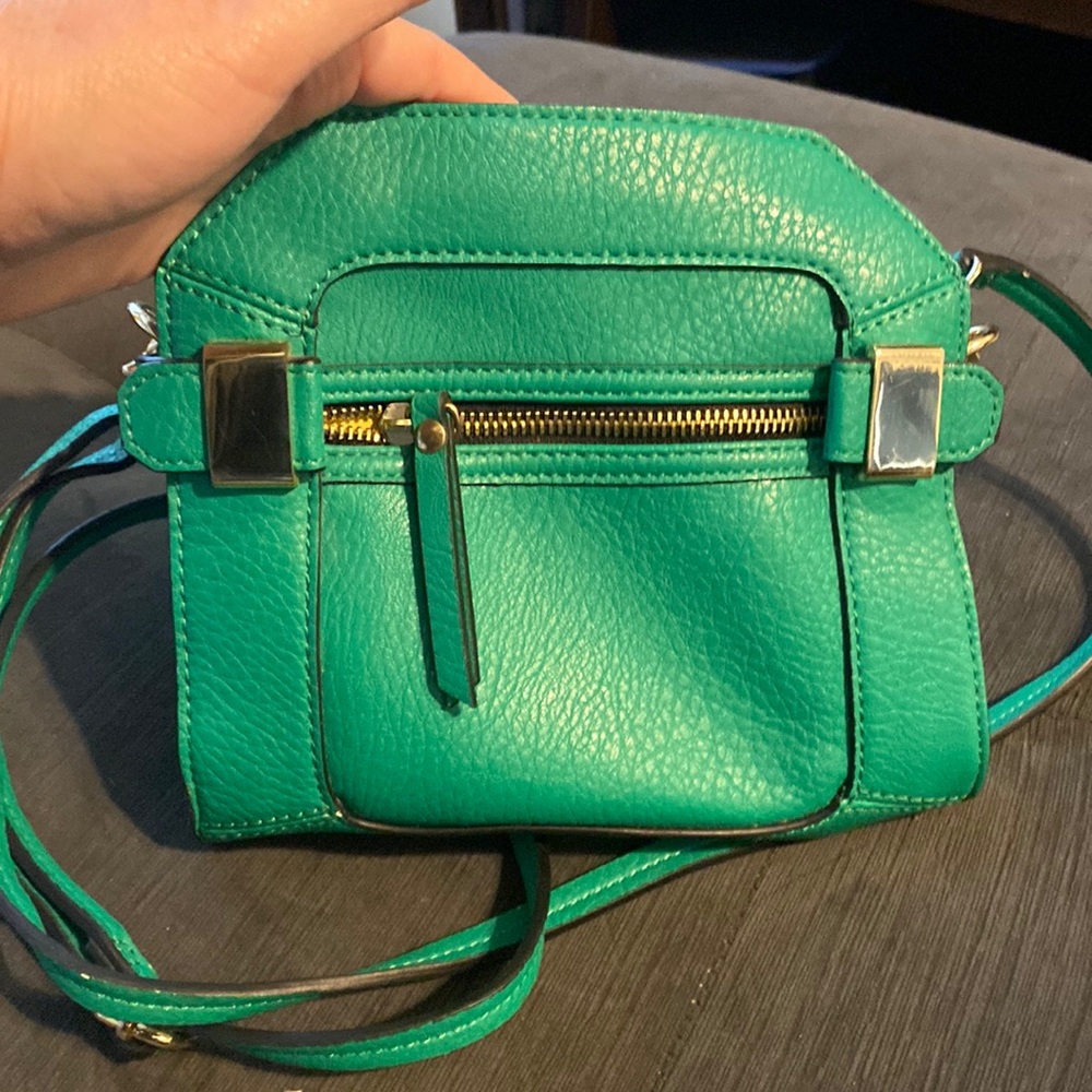 Green leather purse